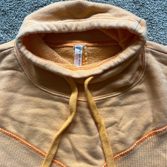 Free People Movement Orange Cowl Neck Sweatshirt Size XS/S - Picture 3 of 3